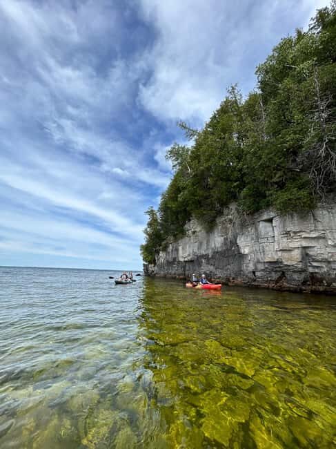 Gills Rock: Door Bluff Shipwreck Kayak Tour - What the Experience Looks Like