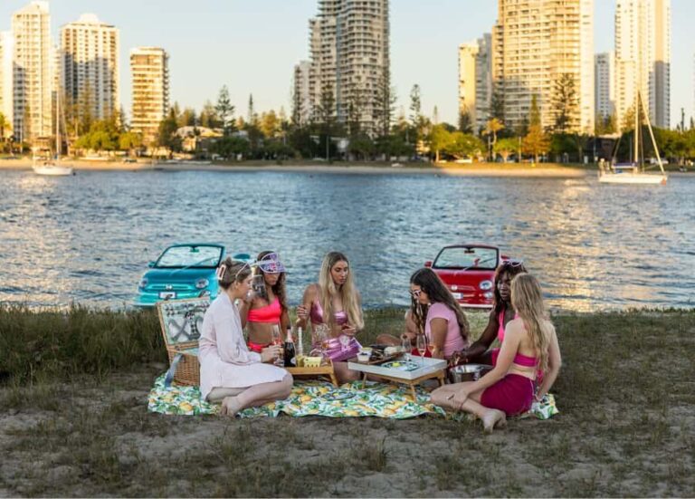 Gold Coast: Luxury Boat Tour - The Practical Details