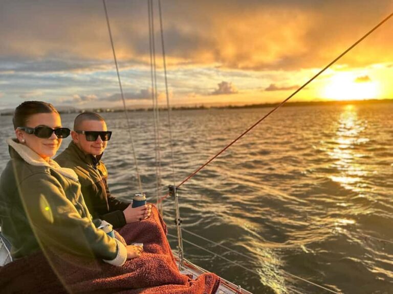 Gold Coast: Sunset Sailing Cruise incl food & drinks - The Itinerary: What’s in Store