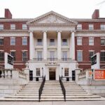 Gossip Girl Uptown Site Tour in a Vintage Car - Reviewing the Price and Overall Value