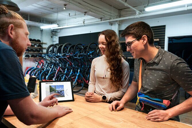 Gravel bike rental at the Lachine Canal - Who Should Consider This Experience?