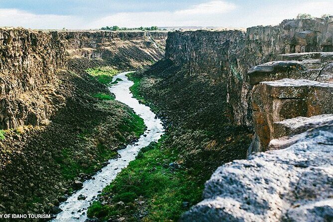 Guided Half-Day Tour Scenic Adventure & Wine Tasting Tour - The Winery Experience: Holesinsky Vineyard & Winery