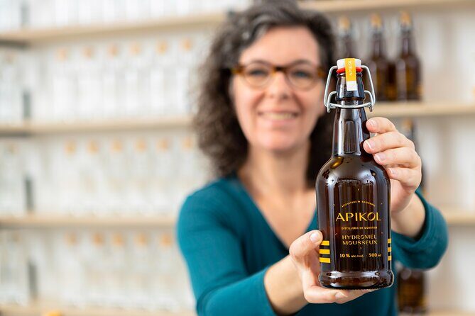 Guided tour « from the bee to the bottle » with tasting - English - Authentic Reviews from Visitors