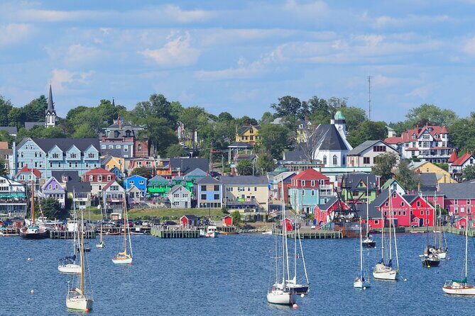 Guided Tour Lunenburg, Mahone Bay and Ovens Park from Halifax - What Makes This Tour Stand Out