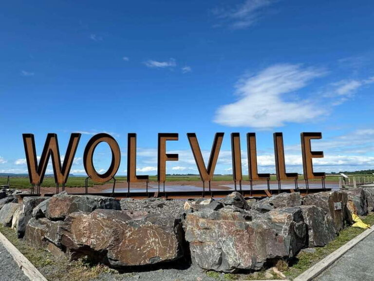 Halifax: Peggy's Cove, Lunenburg, and Annapolis Valley Tour - A Deep Dive Into the Itinerary