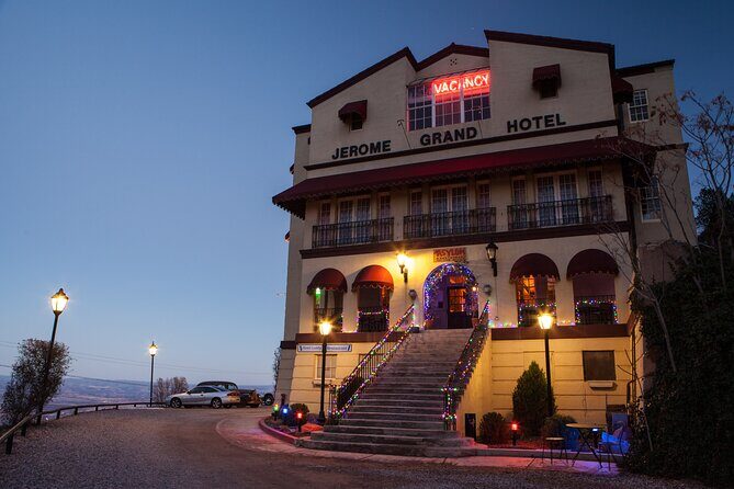 Haunted Jerome, Brew and Wine Tour from Scottsdale/Phoenix - The Cottonwood Stop: Wineries & Breweries