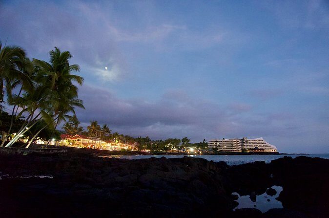 Hawaii: 1.5hr Private Walking Tour with the Ghosts of Kailua-Kona - A Closer Look at the Tour Itinerary