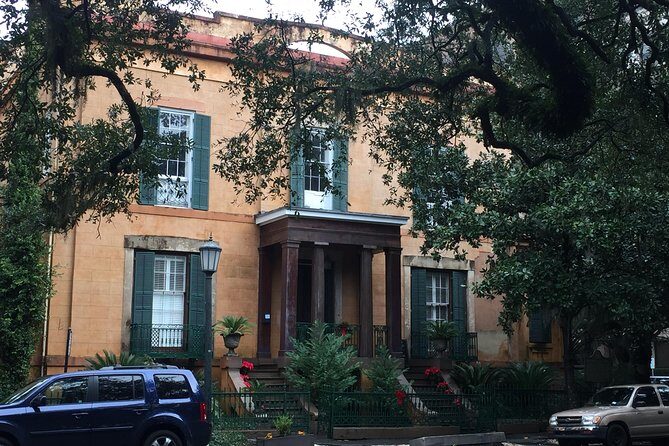 Heart of Savannah History Walking Tour - 2hr - Highlights and Stops