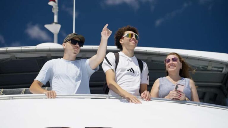 Hervey Bay: K'Gari(Fraser Is) Adventure & Sightseeing Cruise - A Closer Look at the Itinerary