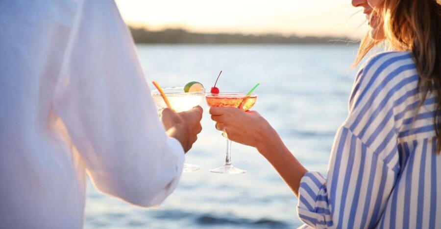 Hilton Head Island: Sunset Dinner Cruise - The Dining Experience: What’s on the Menu?
