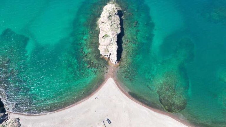 Himalaya Beach: tour of the virgin beach with crystal-clear water - The Experience of the Guides and Facilities