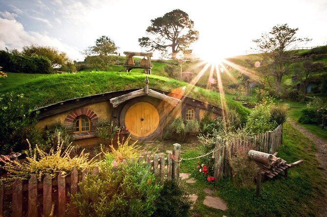 Hobbiton Lord Of Rings Movie Set tour Private Driver - The Transport Itself: Comfort and Privacy
