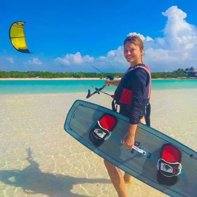 Holbox: Kitesurfing Lessons Discovery Course (2 hours) - How the Experience Unfolds