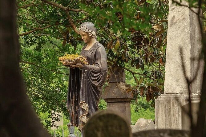 Hollywood Cemetery Hills and History - Who Is This Tour Best For?