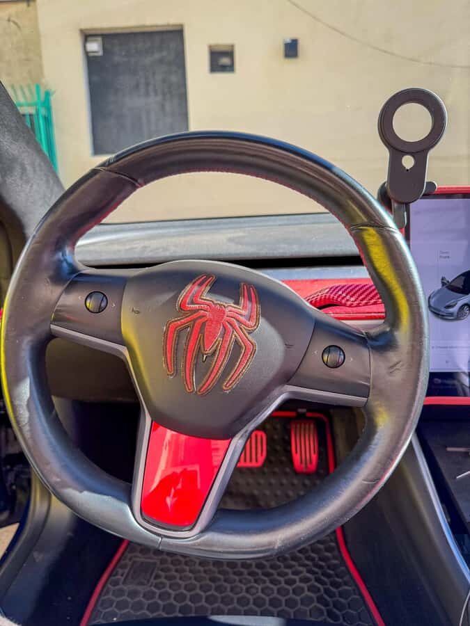 Hollywood Sign Tesla X, Spyder or Cybertruck Tour 2h-2 stops - What We Love About the Tour