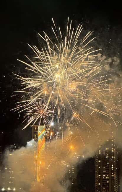 Honolulu: 1-Hour Friday Night Fireworks Cruise with Drinks - The Value – Is It Worth It?