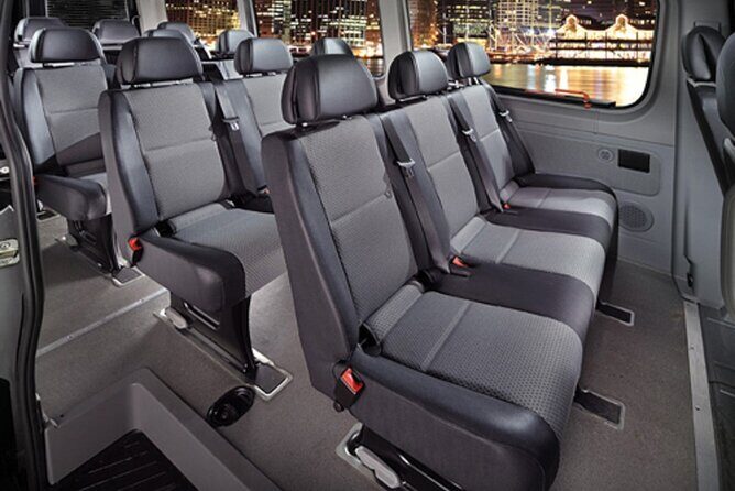 Honolulu Airport Arrival - Sprinter (Van) - The Experience in Detail