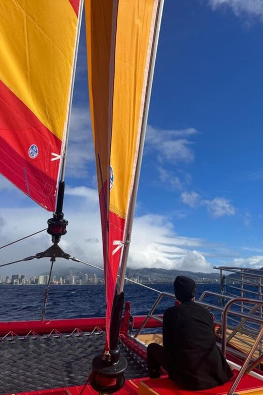 Honolulu: South Shore Open Sail - What the Experience Feels Like