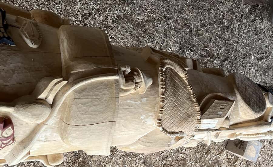 Hoonah: Icy Strait Village Tour and Crab Feast - Who Should Consider This Tour?