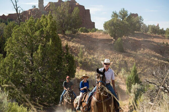 Horseback Riding Experience through Kodachrome with a Guide - The Trail and its Highlights