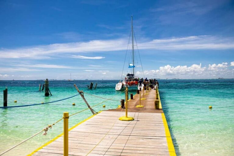 Isla Mujeres: Catamaran Ride with Open Bar, Snorkeling, and Lunch - What Could Be Better?