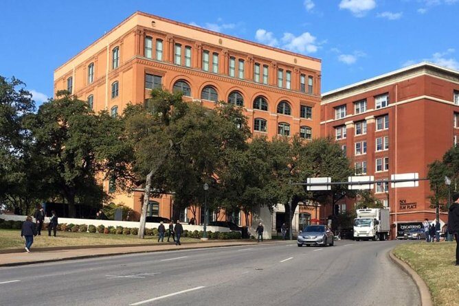 JFK Assassination and Museum Tour with Lee Harvey Oswald Rooming House - Who Should Book This Tour?