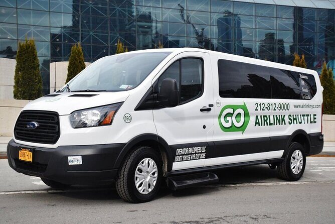 JFK to Manhattan: One Way Shared Arrival Transfer - How Does the Pickup Work?