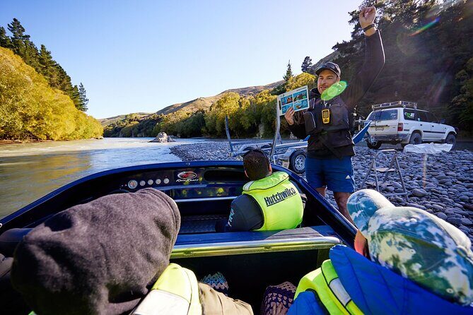 Kaikoura Helicopters Helijet - The Jet Boat Experience: Speed and Scenery