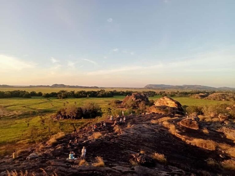 Kakadu Day Tour: Private, Yellow Water, Nourlangie, Ubirr - The Itinerary in Detail