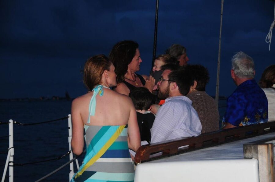 Key West: Live Christmas Holiday Music Cruise with Hot Cocoa - Key Points