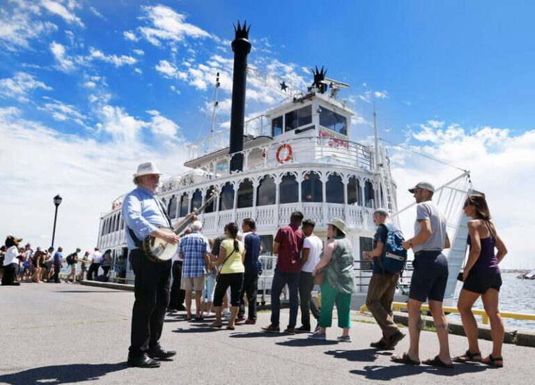 Kingston: Heart of the Thousand Islands Riverboat Cruise - Onboard Entertainment & Commentary
