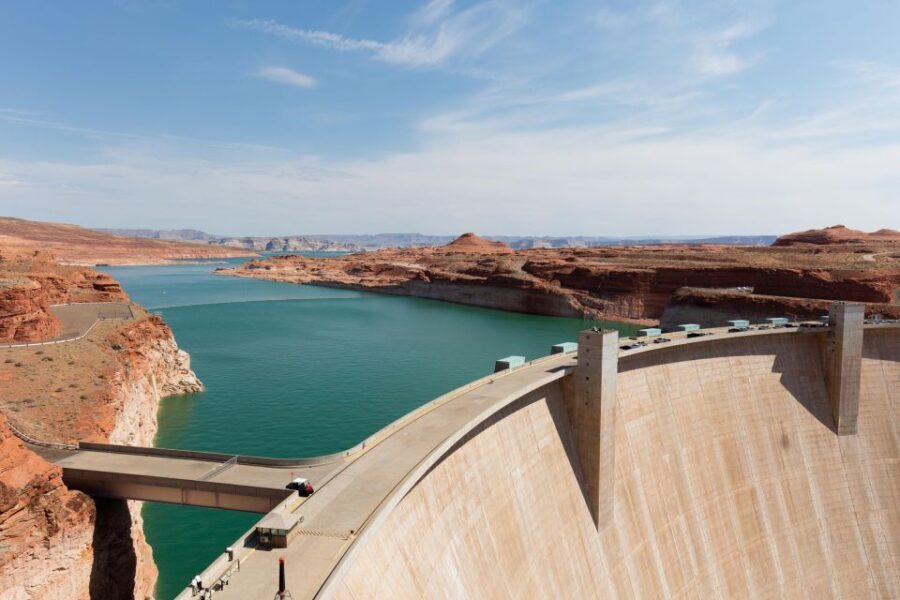 LA: Las Vegas, Sedona, Monument, Antelope Canyon, 5-Day Tour - Exploring Hoover Dam