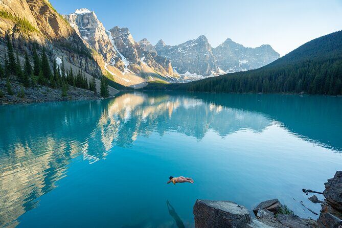 Lake Louise and Moraine Lake Afternoon tour in Canmore and Banff - The Pros and Cons