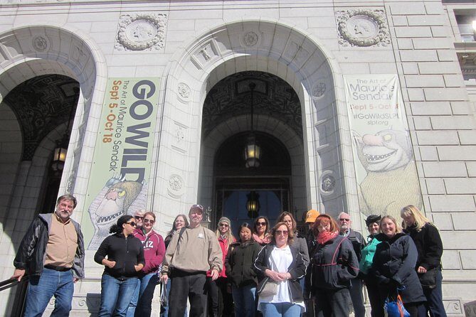 Landmarks Downtown-West Walking Tour - Who Will Love This Tour?