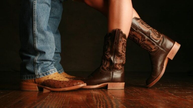 Las Vegas: Country Bar Crawl by Party Bus w/ Mixed Drinks - What’s Not Included?