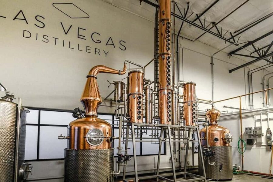 Las Vegas: Distillery Tour with Tastings and Cocktails - The Experience in Detail