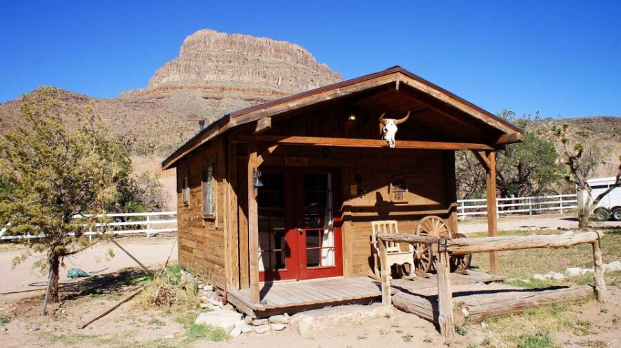 Las Vegas: Grand Canyon Ranch Tour with Horseback/Wagon Ride - Authenticity and Guides: Why They Matter
