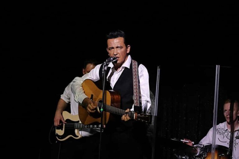 Las Vegas: Johnny Cash Tribute Show - What to Expect at the Johnny Cash Tribute Show