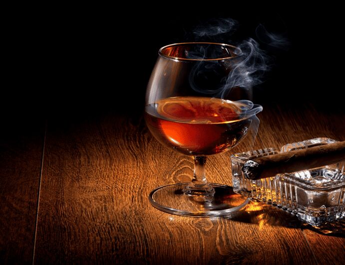 Las Vegas: Mobsters, Casinos, and Speaky Bar Crawl - Visiting the First Speakeasy: Circa Bar