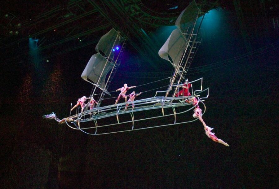 Las Vegas: O by Cirque du Soleil at Bellagio - What’s the Cost & Is It Worth It?