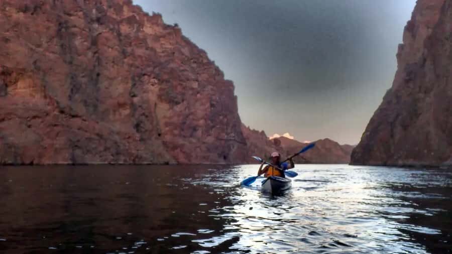 Las Vegas: Twilight and Moonlight Paddle Experience - Who Would Love This Experience?