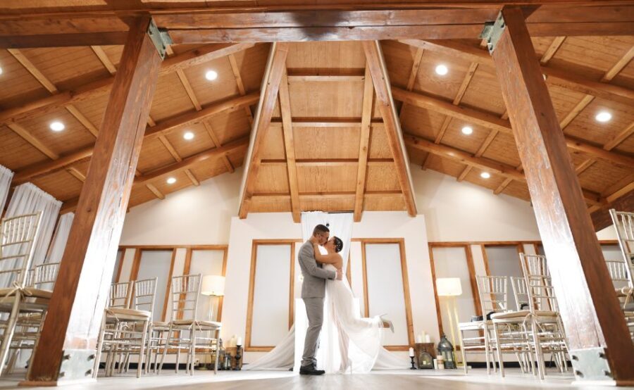 Las Vegas Wedding with Limousine Transportation - What to Expect from the Experience