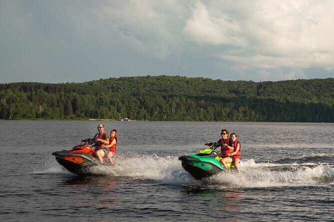 Laurentians Experience in Jetski on Lac-des-Pages - The Experience’s Highlights