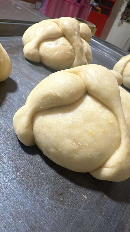 Learn to Cook Mexican Bread - Who Will Love This Experience?