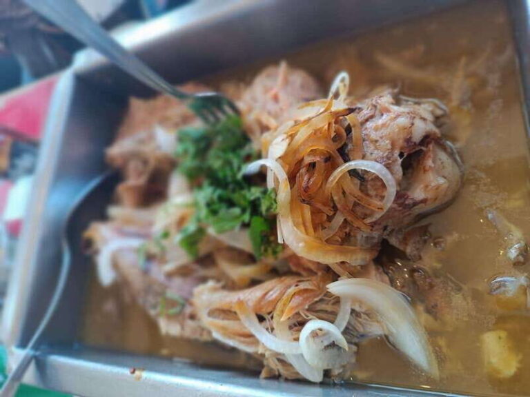 Leon: Botanas and Drinks Tasting Tour - The Food and Drink