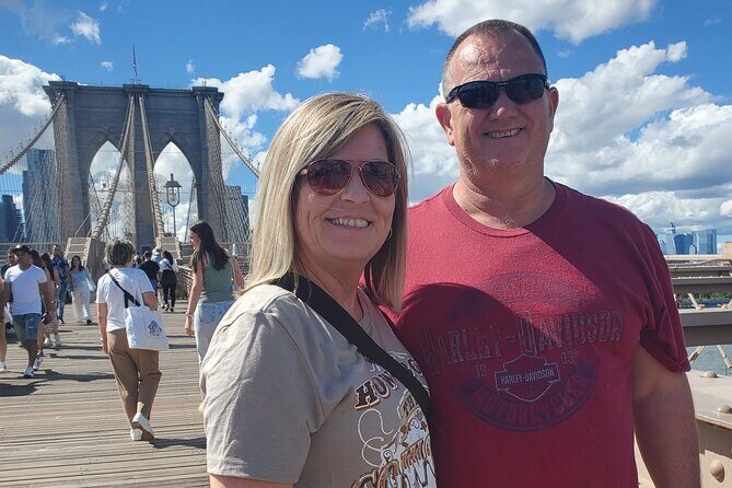 Let's take a walk across the iconic Brooklyn Bridge - Ending in City Hall Park: Perfect for further exploration