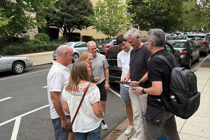 Local Neighborhood Washington DC Food Tour by DrinkEatWalk Tours - The Experience: A Mix of Food, Stories, and Neighborhood Charm