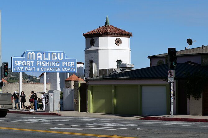 Los Angeles Private Mulholland Drive Scenic and Santa Monica Tour - What does the value look like?