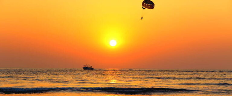 Los Cabos: Parasailing by Speedboat - The Pros of This Tour