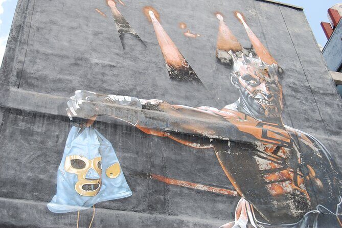 Lucha libre show & Pulque tasting by bicycle - Included and Not Included